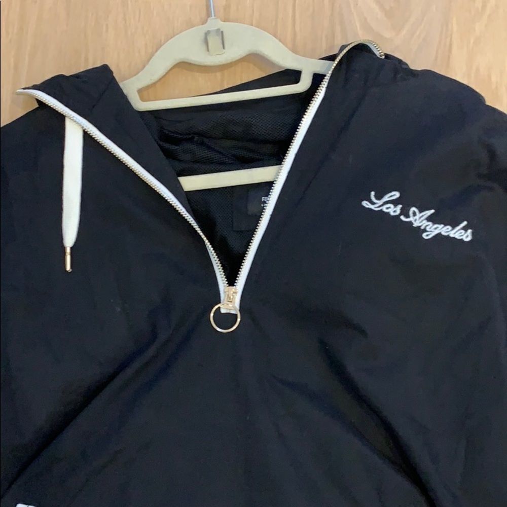 Rain jacket pull over - Picture 4 of 6